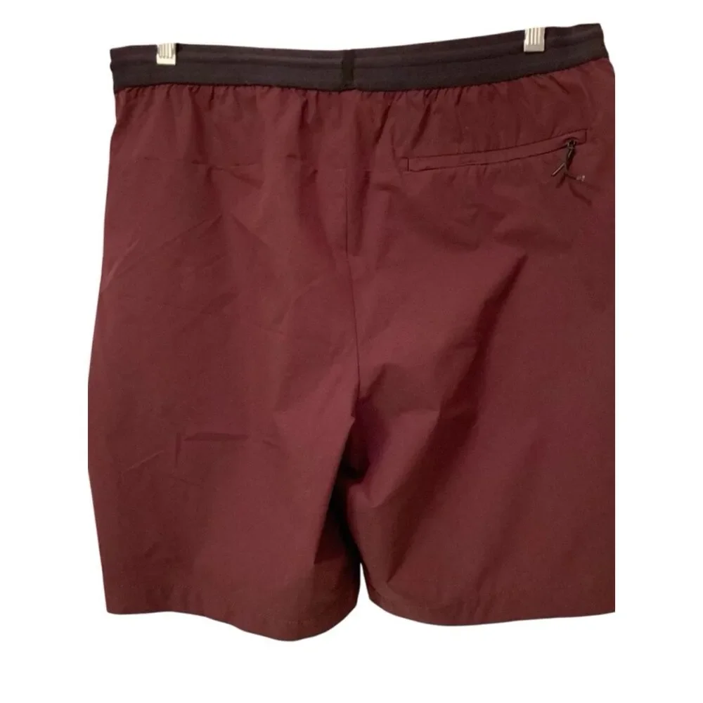 Banana Republic BR Sport Men's Casual Elastic Waist Shorts in Burgundy Size L